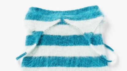 〈アカネ ウツノミヤ〉のスカート