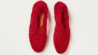 〈ODISSI〉ノスタルジックなクロシェ編みのバレエシューズ