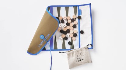 〈リュニフォーム〉のバックギャモンでいざ勝負!