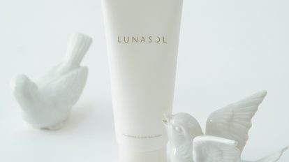 洗顔するだけで導入美容液効果あり!〈ルナソル〉の ジェルウォッシ…