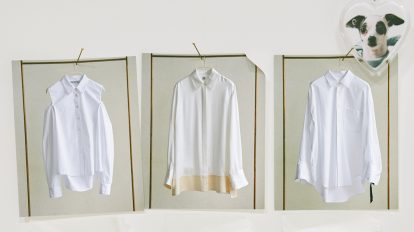 1枚でも重ね着でも重宝するひねりの効いた白いシャツ