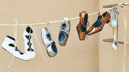 華奢なシューレースのシューズ＆軽快な素材やパレットのブーツ6選