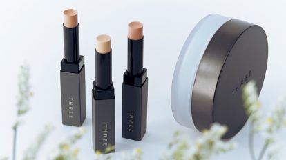 “塗りました感”は出ないのに肌ノイズだけ自然に消える〈THREE〉のお…